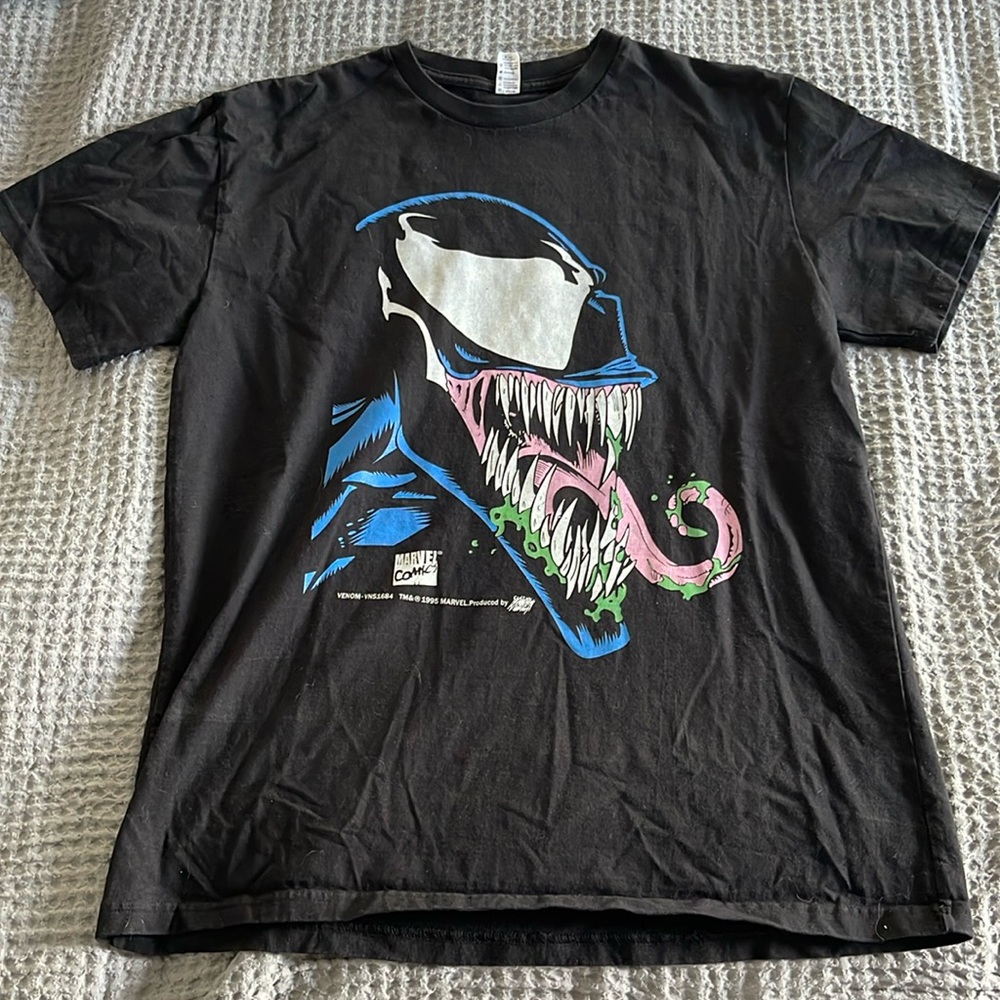 Vintage Marvel Venom Graphic Tee